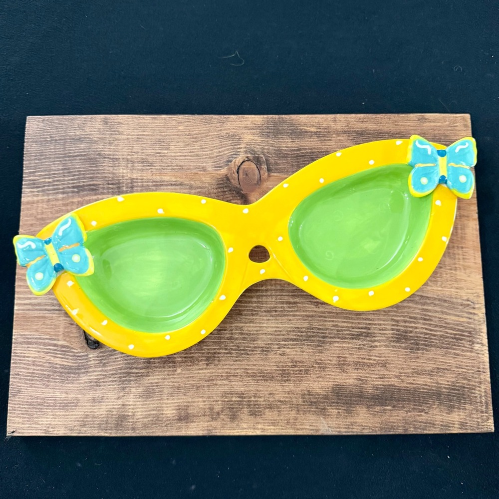 Dennis East Ceramic Sunglasses Divided Serving Dish Yellow Polka Dot Butterfly